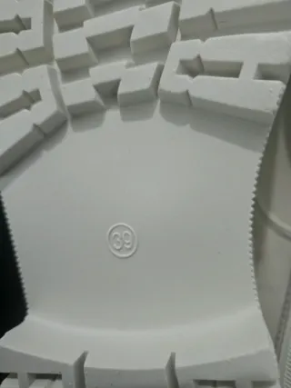 Botas blancas nuevas