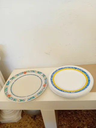 Lote 16 platos de cerámica y cristal