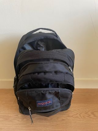Mochila Jansport Negra con Ruedas