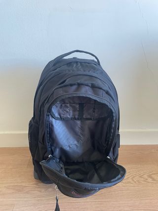Mochila Jansport Negra con Ruedas