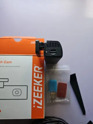 Dashcam Izeeker ID 240