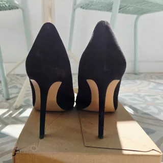 Salones Zara tacón negros malla