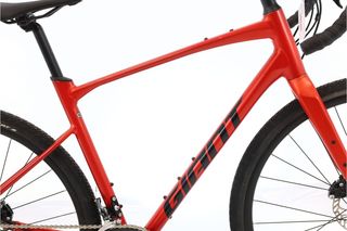 Giant Revolt 1 (gravel) t.56 Reacondicionada