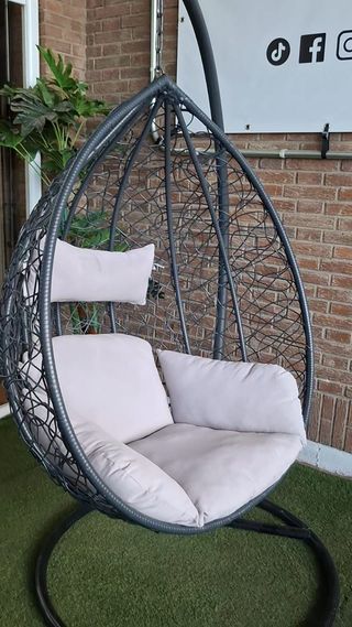 Silla Colgante Beige y Negra