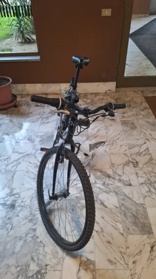 Bicicletta MTB BTWIN ROCKRIDER 300 NERA