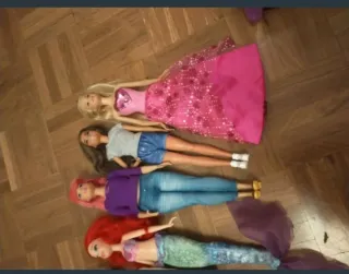 Set di 13 Bambole Barbie Varie