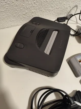 Console Nintendo 64 + Controller e Giochi