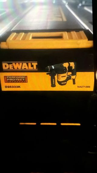Martillo Perforador DEWALT d25333k 950w