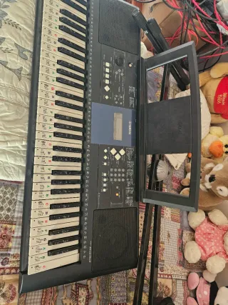 Tastierino Yamaha PSR E333 + supporto
