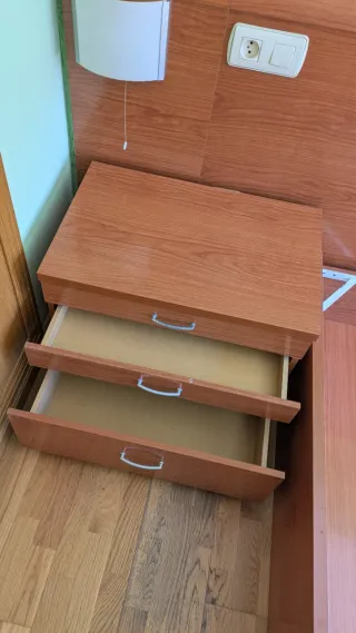 Mesitas de noche de madera