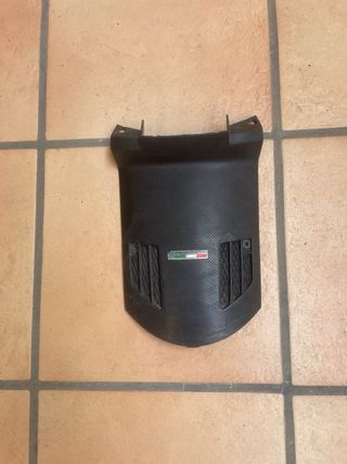 Tapa carburador Moto piaggio nrg power