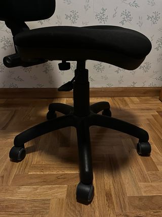 Silla de escritorio negra