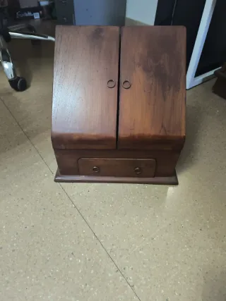 Mueble escritorio de madera