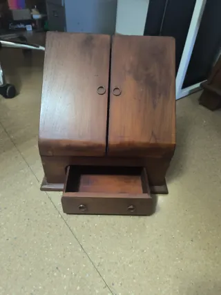 Mueble escritorio de madera