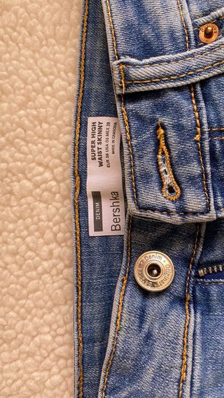 Pantalones vaqueros ajustados azules