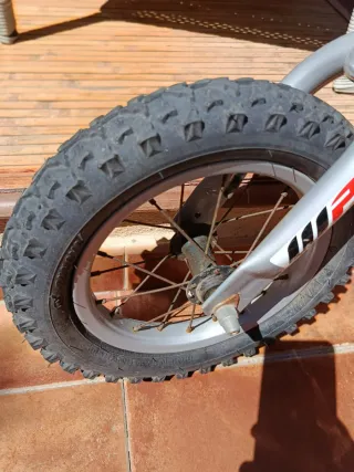 Bicicleta de aprendizaje KTM arancione