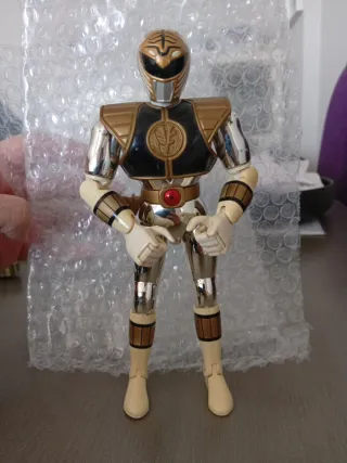 Power Ranger Tigre Blanco