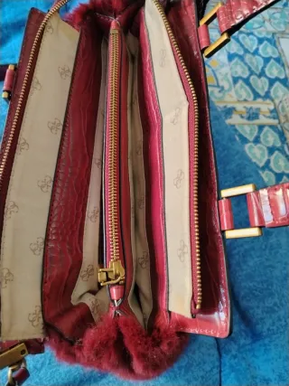 Borsa Guess Bordeaux/rossa in eco-pelle e pelo