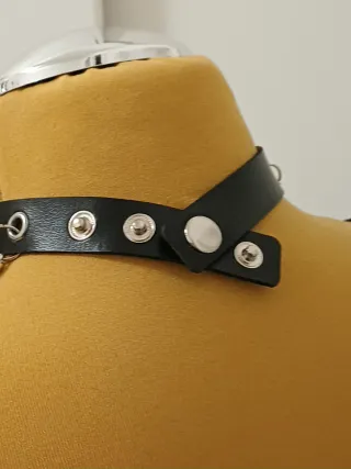 Collana chocker goth con charm a forma pipistrello