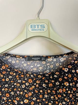 Vestido Mango floral negro talla S