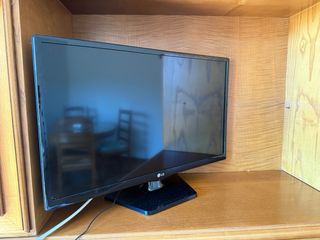 Televisor LG 28MT47D
