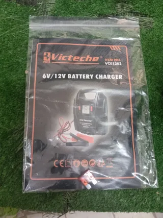Caricabatterie Victoche 6V/12V VC01202
