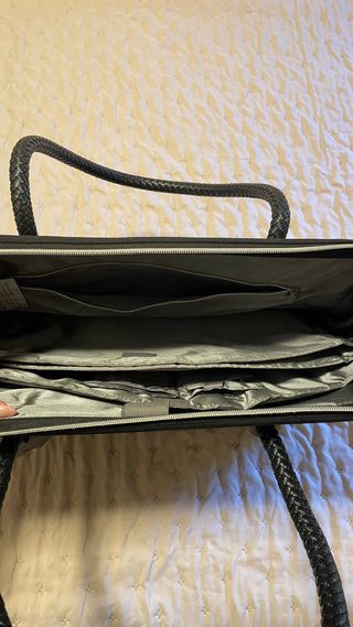 Maletín negro con asas trenzadas