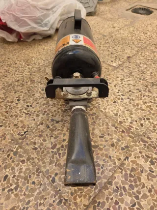 Inflador de neumaticos booster