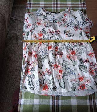 Blusa Zara floral