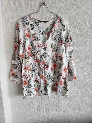 Blusa Zara floral