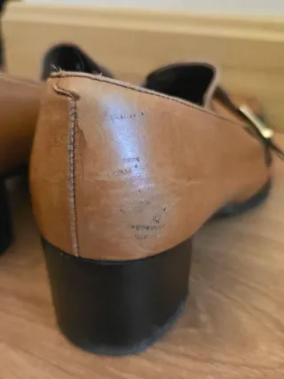 Zapatos de tacón marrones para mujer