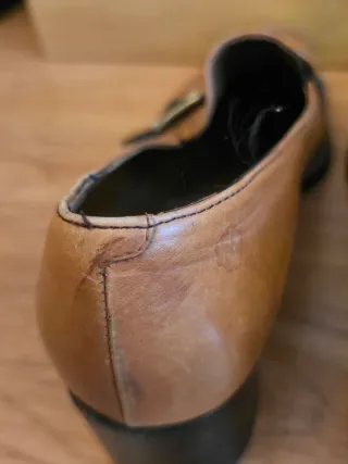 Zapatos de tacón marrones para mujer