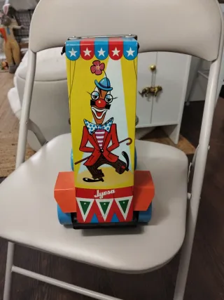 Juguete payaso musical con tambor JYESA