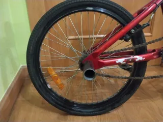 Bicicleta BMX Roja BTWIN