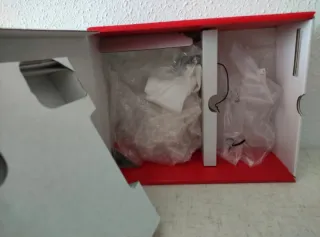 Caja Original Nintendo Switch + Accesorios