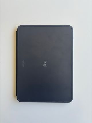 Cover con tastiera Logitech Combo Touch per iPad Air