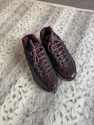 Nike Air Max 95 Talla 37.5 Morado/Verde Azulado