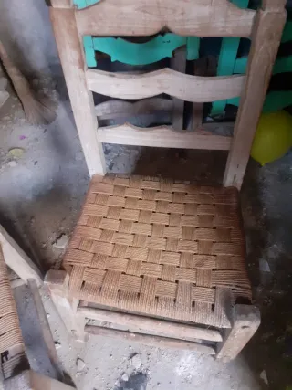 10 Sillas de Madera de Morera y Cuerda