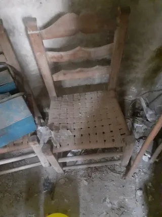 10 Sillas de Madera de Morera y Cuerda