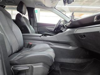 Peugeot 3008 Hybrid 225 e-EAT8 Allure