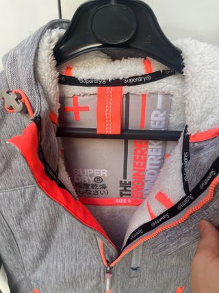 Chaqueta Superdry Gris con Cremallera Naranja