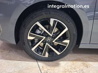 Opel Corsa 1.2T XHLHybrid 81kW GS eDCT