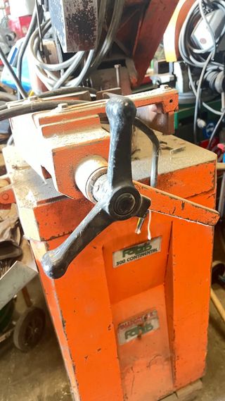 Sierra de corte industrial FABIS 300