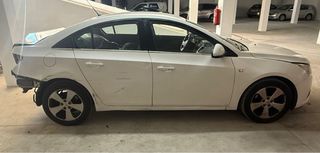 Chevrolet Cruze 2010 para reparar