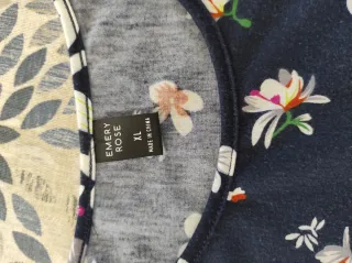 Top maniche corte floreale taglia XL