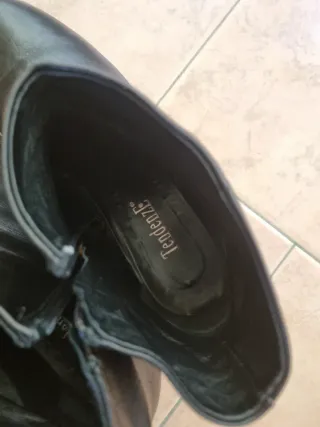 Stivaletti neri con zeppa