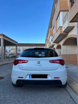 Alfa Romeo Giulietta 2011