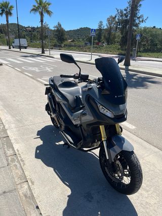 Honda X-adv 750 Gris nardo