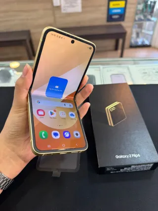 Samsung Z Flip 6 Giallo 256GB