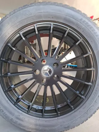 Llanta Mercedes 265/50 R20